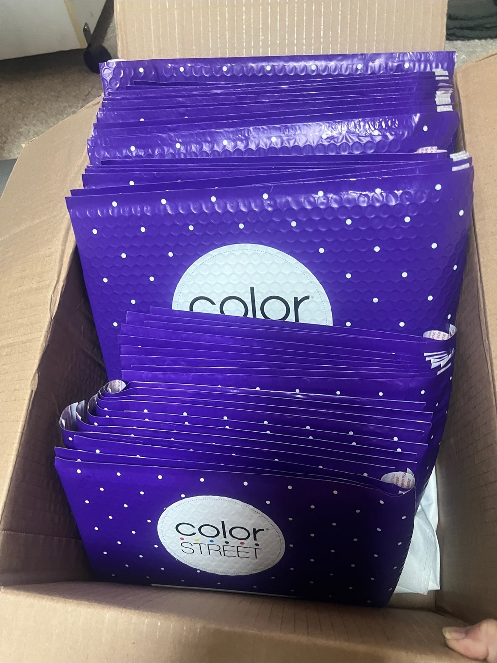 Color Street Purple Bubble Mailers with White Polka Dots